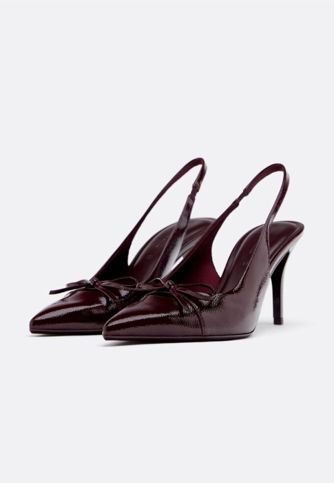 Absatzschuhe mit Schleife