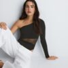 Asymmetrischer Body mit transparenten Details