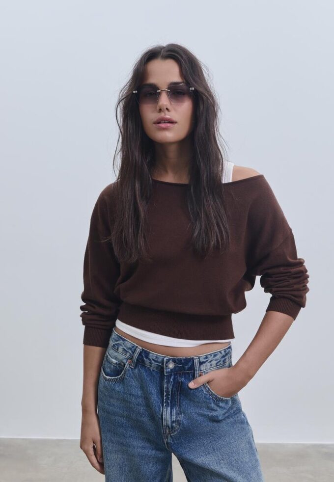Asymmetrischer Strickpullover Asymmetrischer Strickpullover