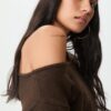 Asymmetrischer Strickpullover Asymmetrischer Strickpullover