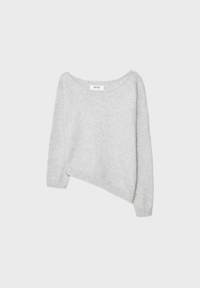 Asymmetrischer Strickpullover Asymmetrischer Strickpullover