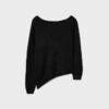 Asymmetrischer Strickpullover Asymmetrischer Strickpullover