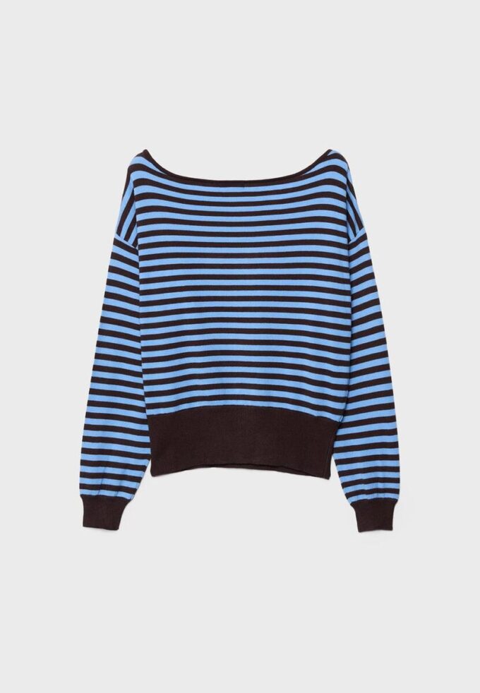 Asymmetrischer Strickpullover Asymmetrischer Strickpullover