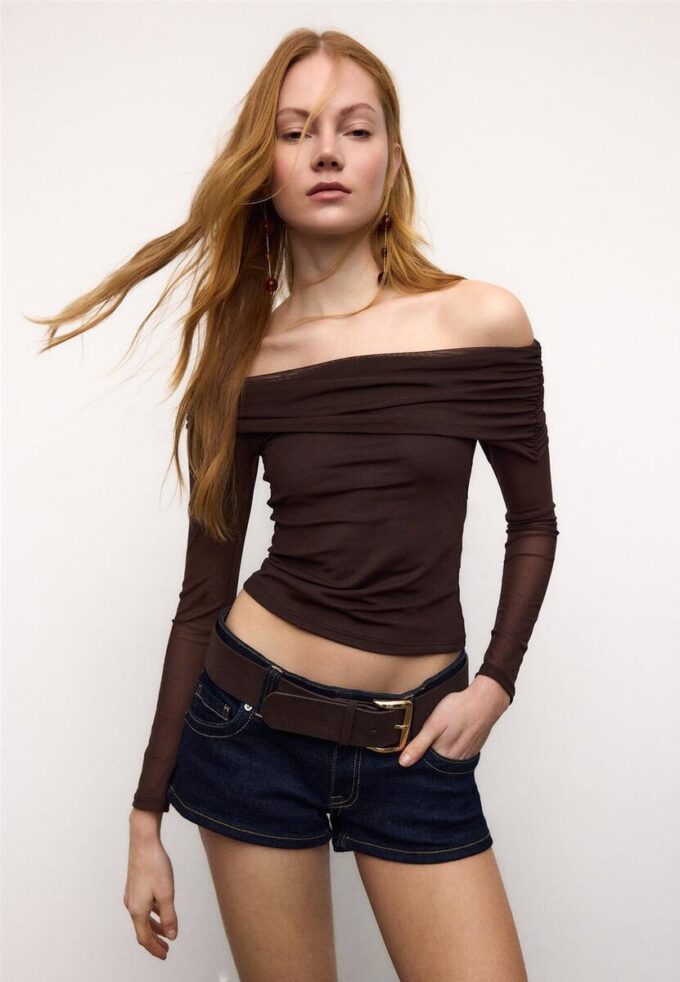 Asymmetrisches Tüll-T-Shirt Asymmetrisches Tüll-T-Shirt