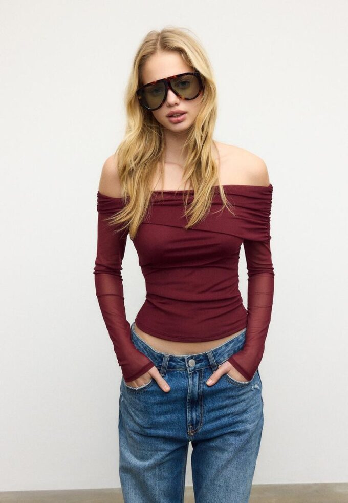 Asymmetrisches Tüll-T-Shirt Asymmetrisches Tüll-T-Shirt