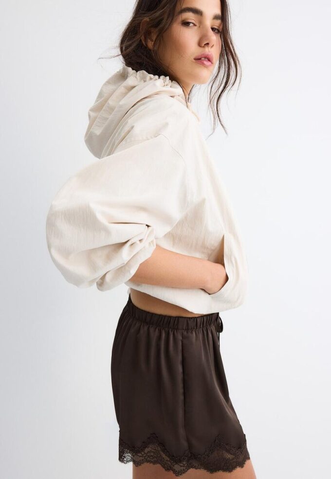 Basics-Kapuzenjacke aus Nylon Basics-Kapuzenjacke aus Nylon