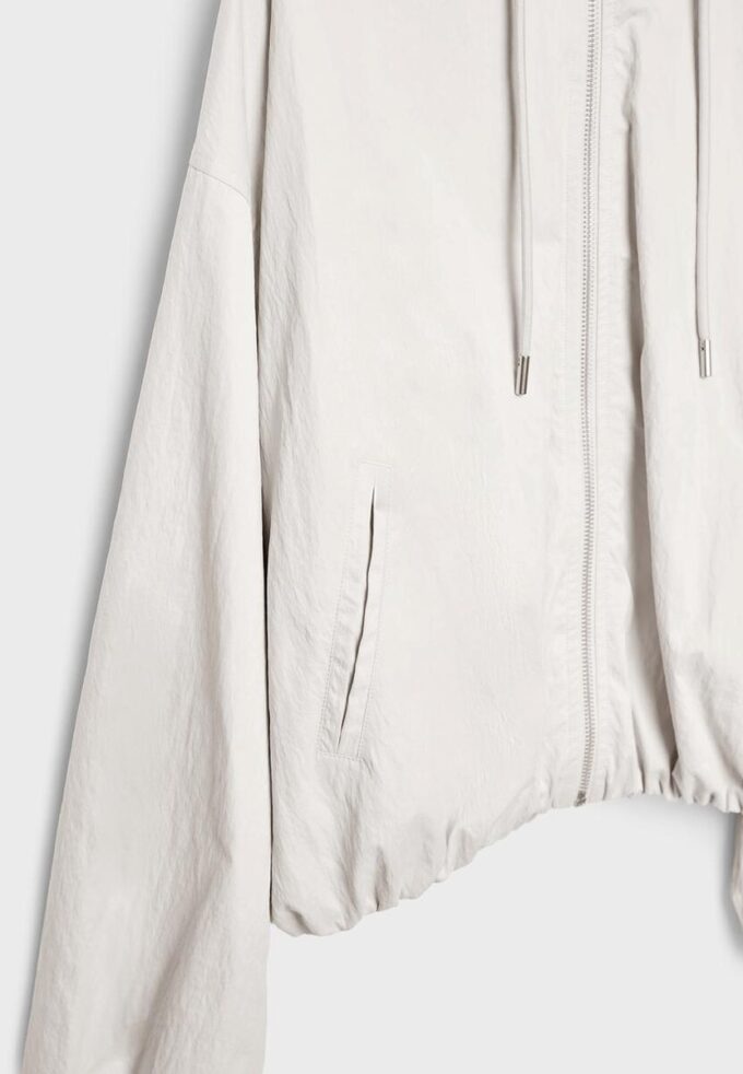 Basics-Kapuzenjacke aus Nylon Basics-Kapuzenjacke aus Nylon