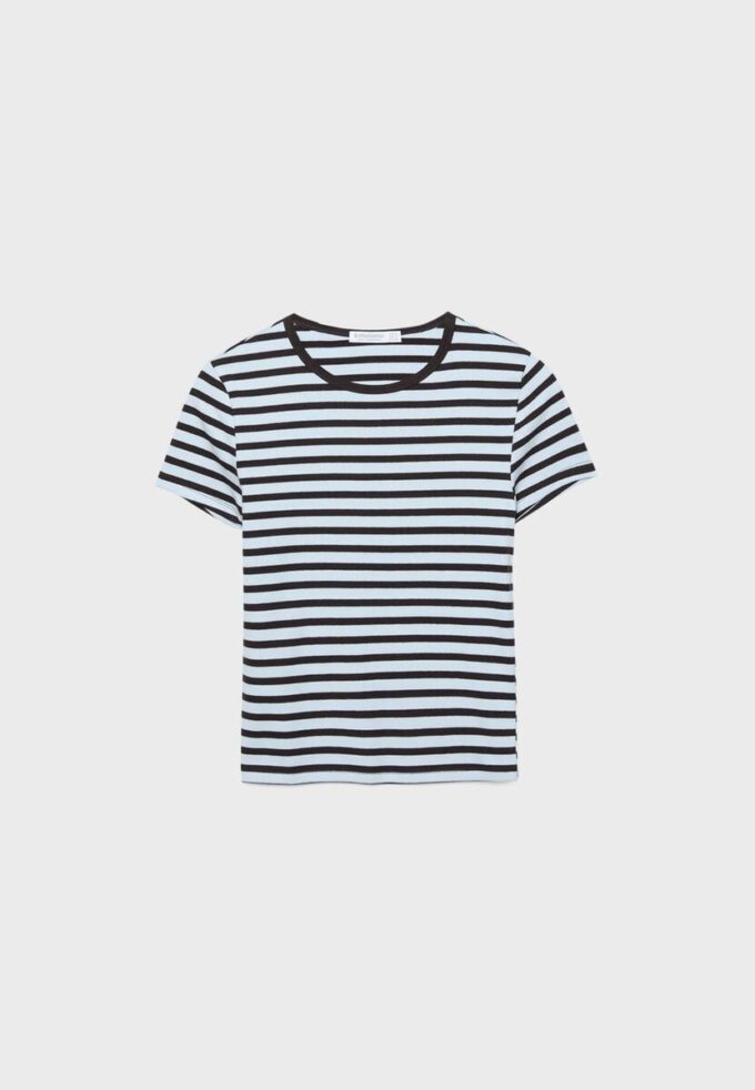 Basics Slim Fit gestreiftes T-Shirt