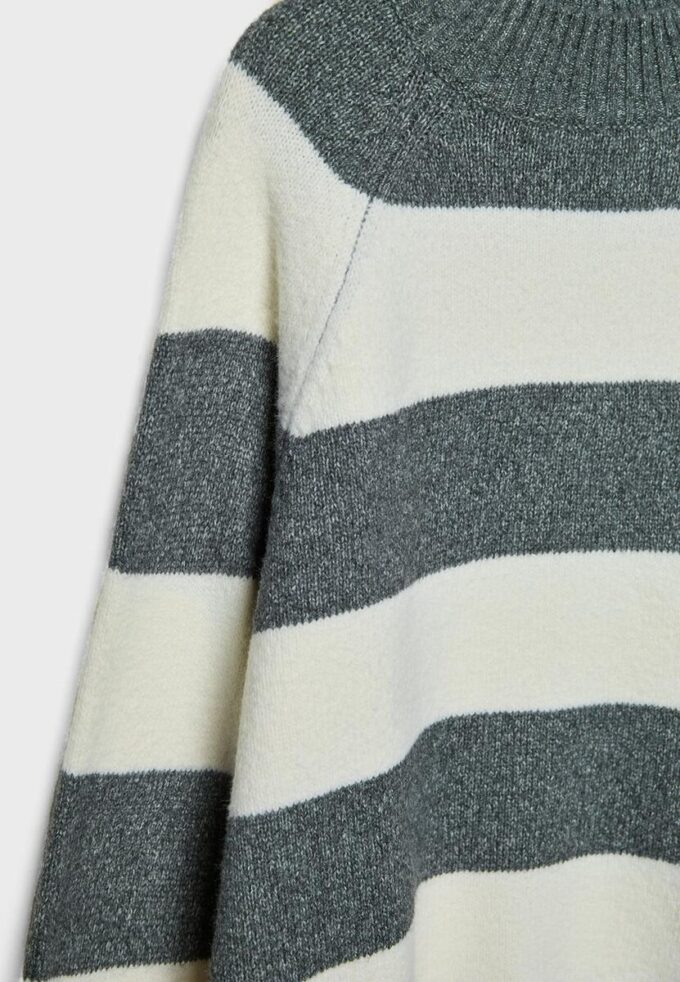 Basics-Strickpullover
