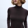 Basics T-Shirt mit hohem Kragen