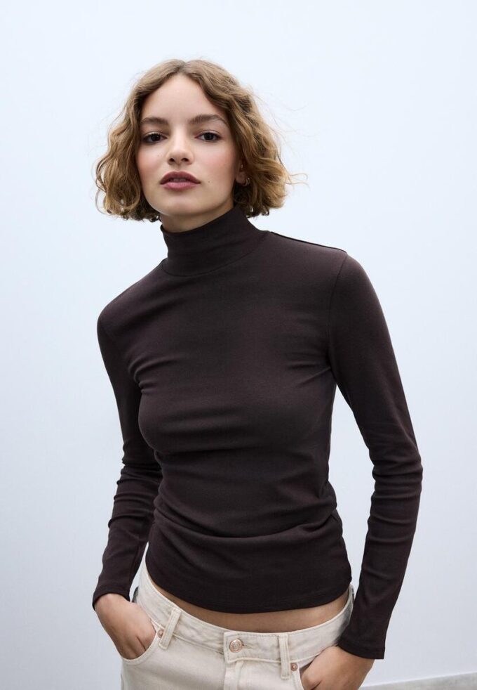 Basics T-Shirt mit hohem Kragen