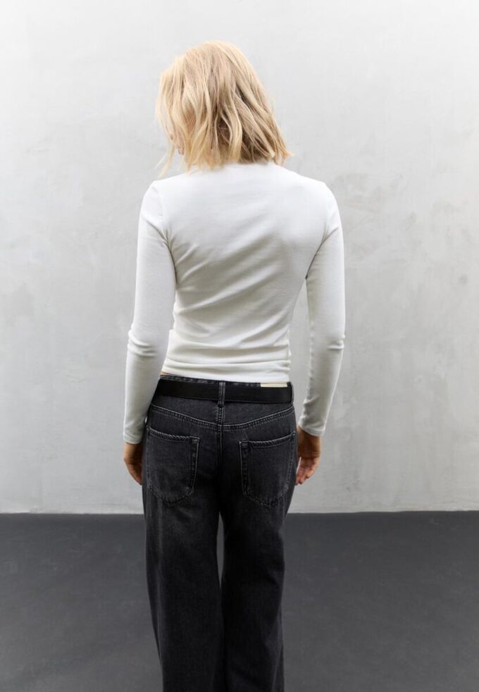 Basics T-Shirt mit hohem Kragen