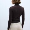 Basics T-Shirt mit hohem Kragen