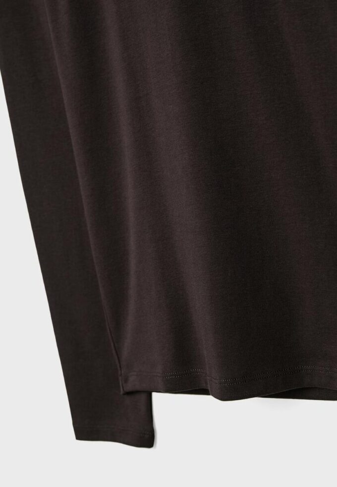Basics T-Shirt mit hohem Kragen