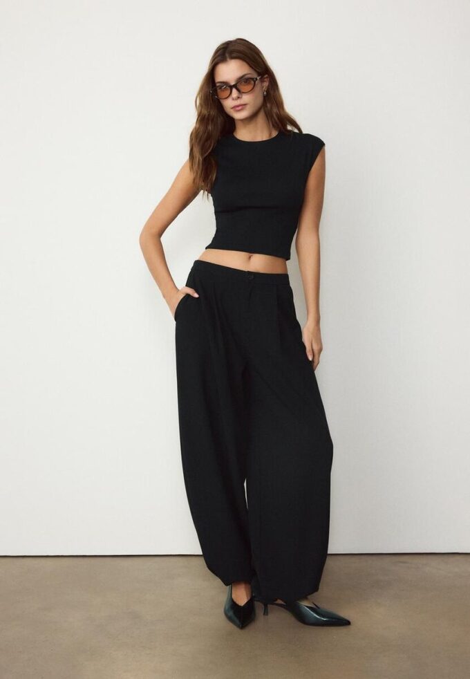 Basics tailliertes Crop-T-Shirt