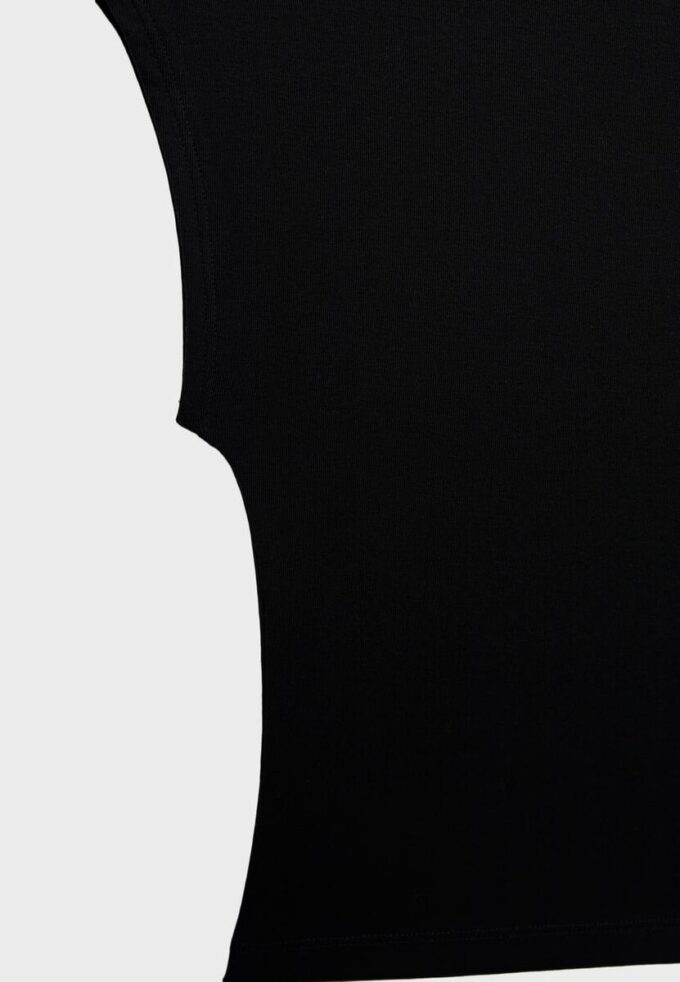 Basics tailliertes Crop-T-Shirt