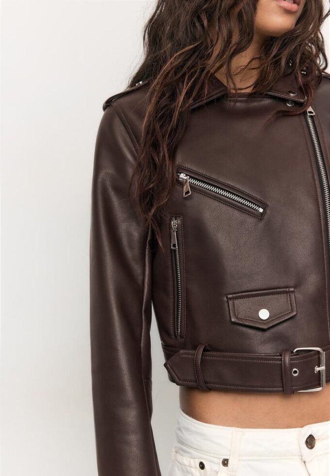 Bikerjacke aus Kunstleder mit Gürtel