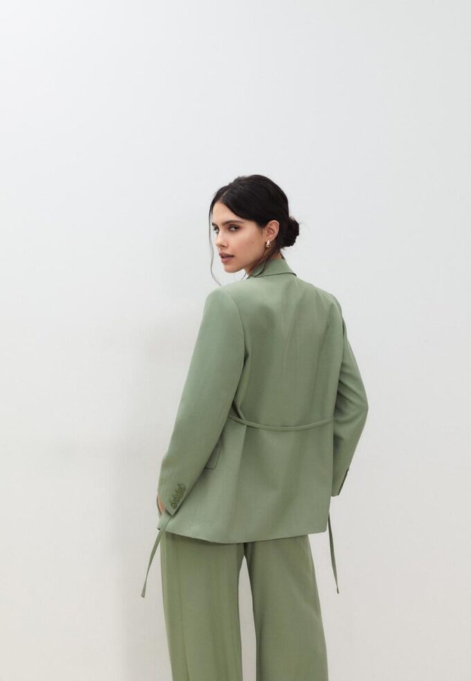 Blazer mit Gürtel Blazer mit Gürtel