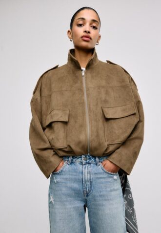Bomberjacke aus Kunstwildleder