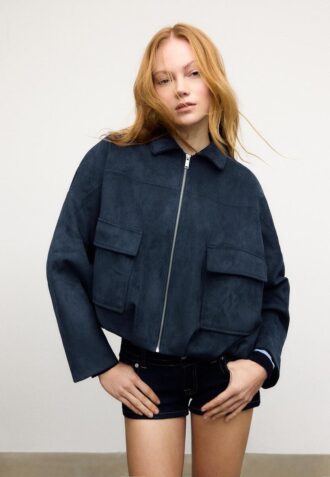 Bomberjacke aus Kunstwildleder