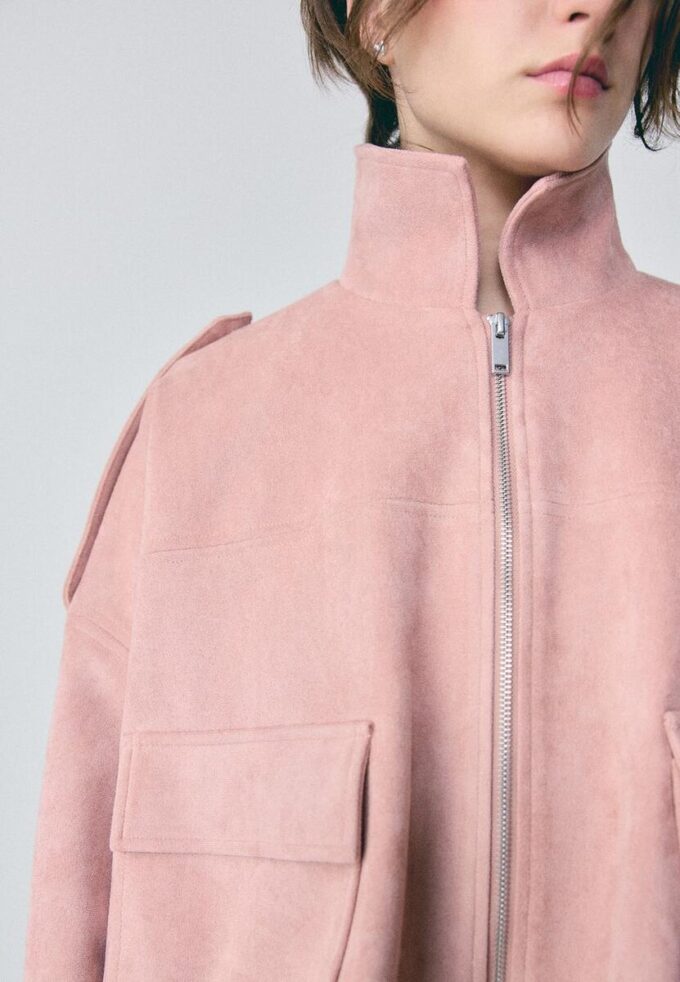 Bomberjacke aus Kunstwildleder