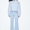 D04 Low-Rise-Jeans mit Flared-Bein D04 Low-Rise-Jeans mit Flared-Bein