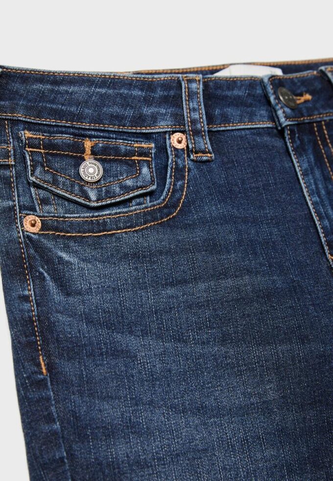 D04 Low-Rise-Jeans mit Flared-Bein D04 Low-Rise-Jeans mit Flared-Bein