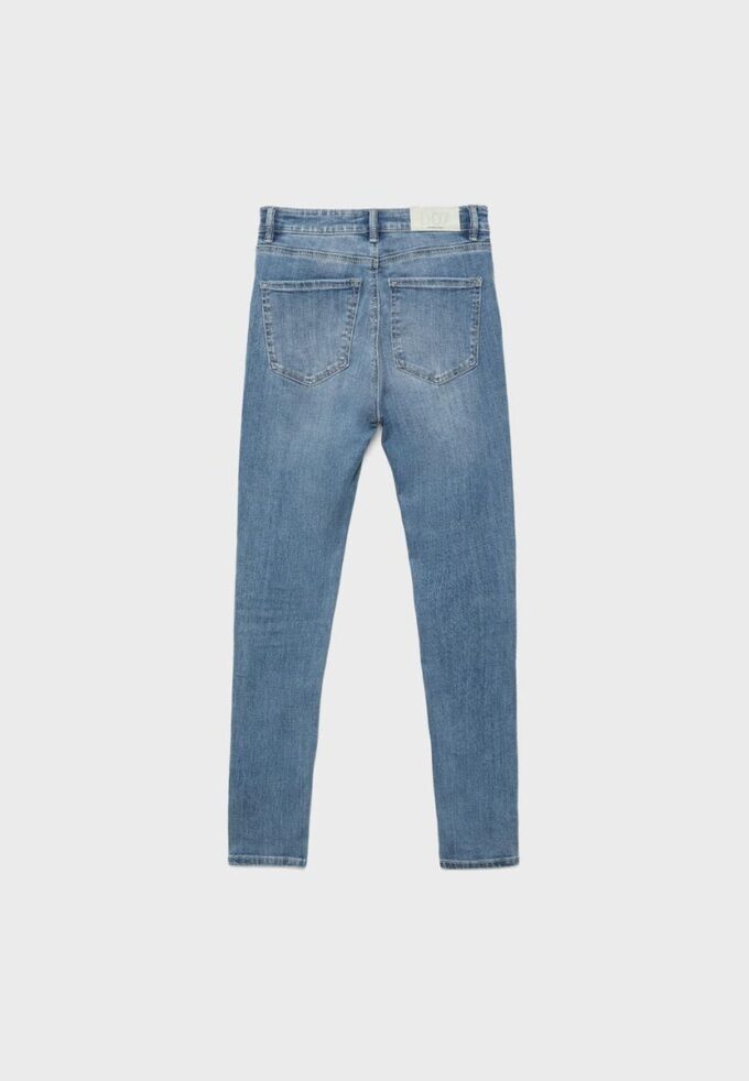 D07 Skinny-Jeans mit normaler Leibhöhe D07 Skinny-Jeans mit normaler Leibhöhe