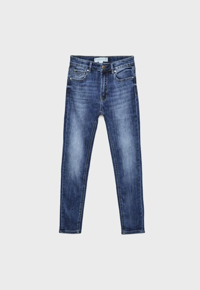 D07 Skinny-Jeans mit normaler Leibhöhe D07 Skinny-Jeans mit normaler Leibhöhe