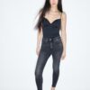 D09 Super High-Waist Skinny Jeans