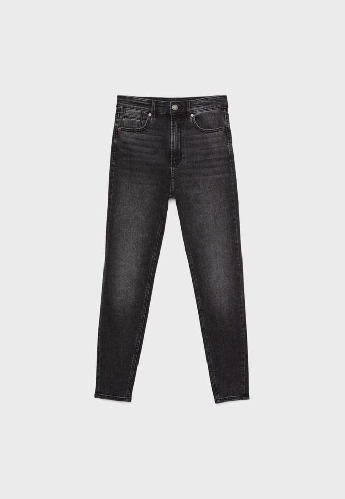 D09 Super High-Waist Skinny Jeans