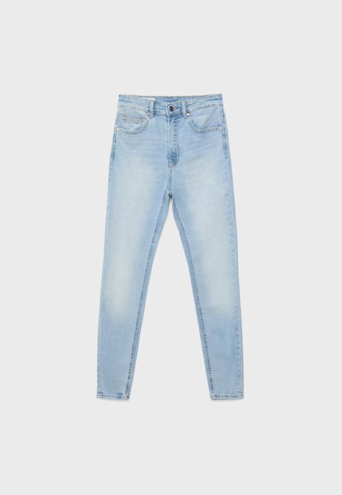 D09 Super High-Waist Skinny Jeans D09 Super High-Waist Skinny Jeans