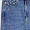 D10 Slim-Fit-Mom Jeans