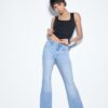 D74 Flared Jeans mit Schlitz D74 Flared Jeans mit Schlitz