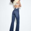 D74 Flared Jeans mit Schlitz D74 Flared Jeans mit Schlitz