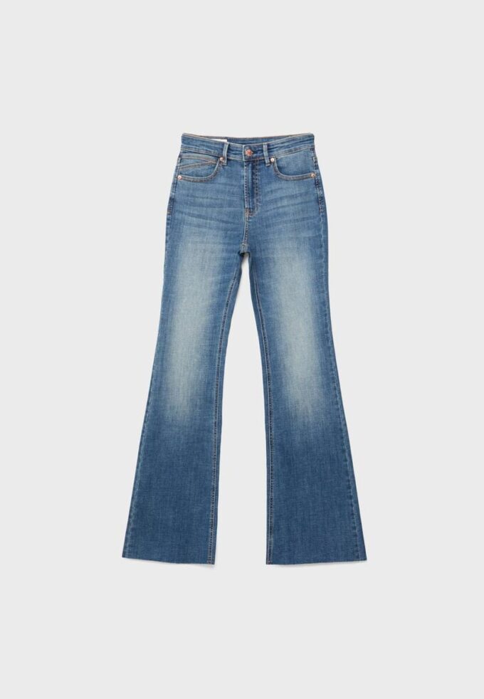 D74 Stretch-Jeans mit Schlag und Schlitz D74 Stretch-Jeans mit Schlag und Schlitz