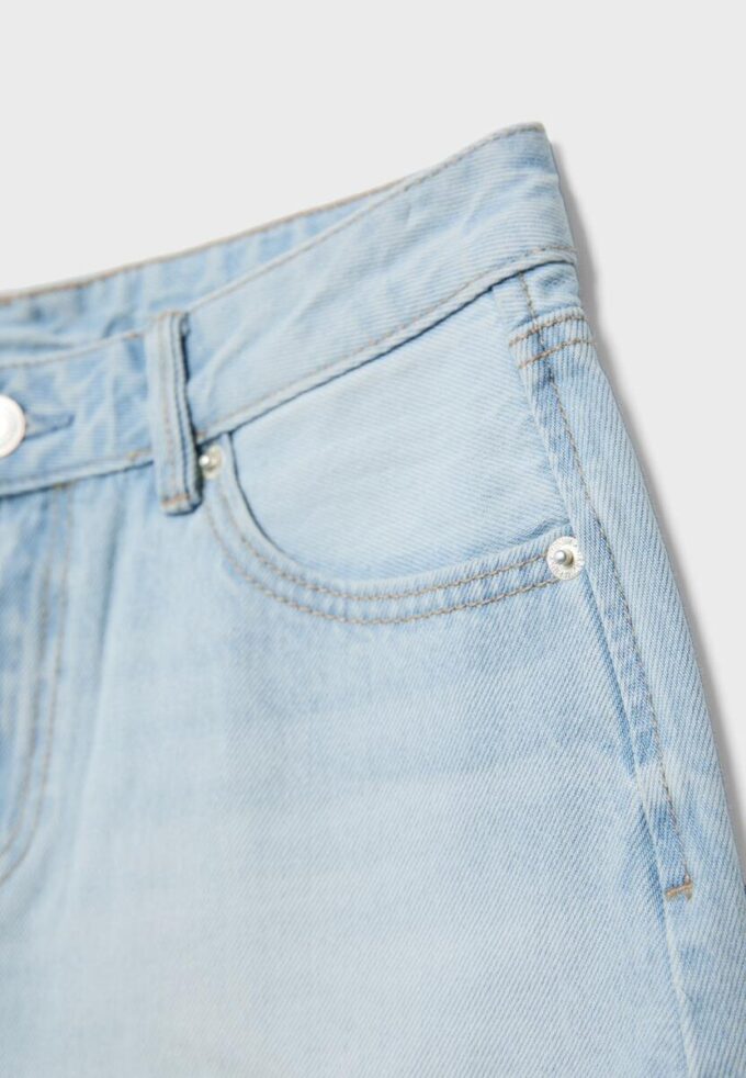 D79 Shorts mit niedriger Taille D79 Shorts mit niedriger Taille