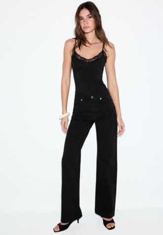 D92 Gerade weite Jeans D92 Gerade weite Jeans