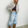 Daunenjacke mit hohem Kragen Daunenjacke mit hohem Kragen