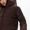 Einfache Daunenjacke mit Kapuze Einfache Daunenjacke mit Kapuze