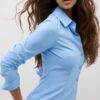 Einfaches, figurbetontes Basics-Hemd Einfaches, figurbetontes Basics-Hemd