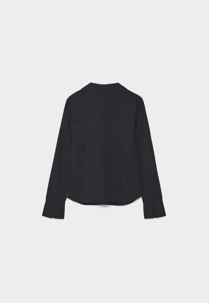 Einfaches, figurbetontes Basics-Hemd Einfaches, figurbetontes Basics-Hemd
