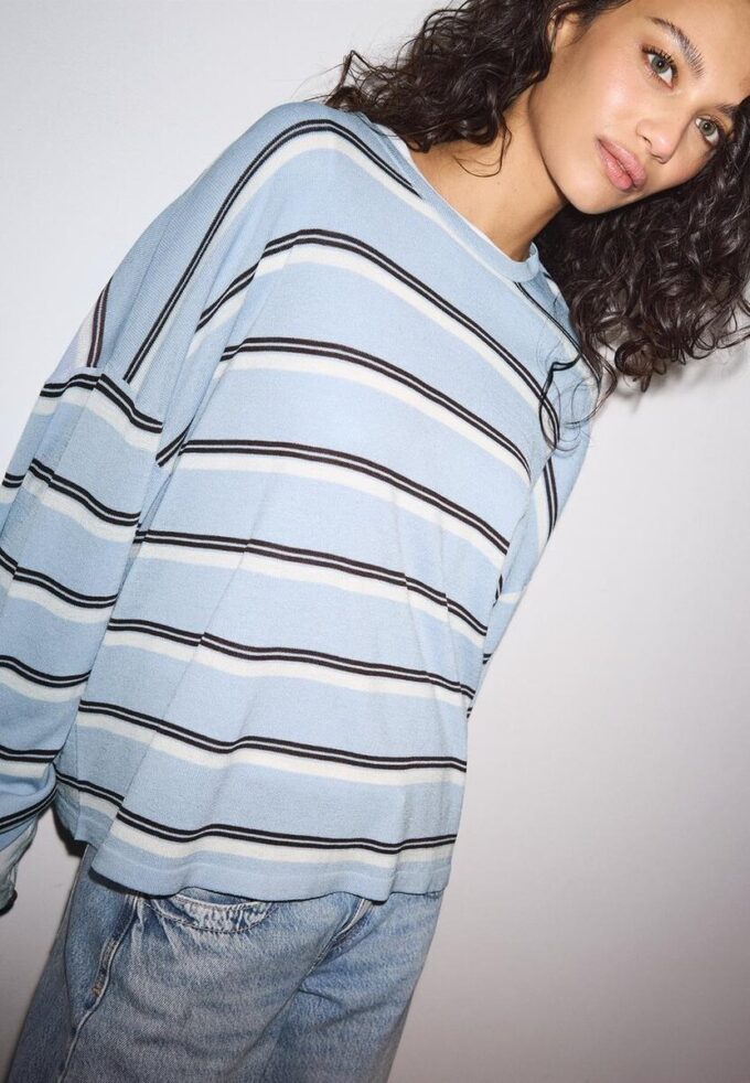 Feinstrick-Pullover mit Streifen