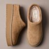 Flache Lederclogs Flache Lederclogs