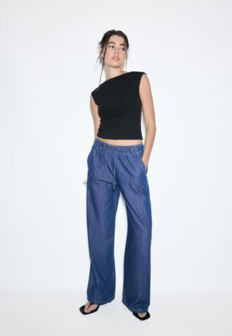 Fließende Denim-Hose mit Kordelzug