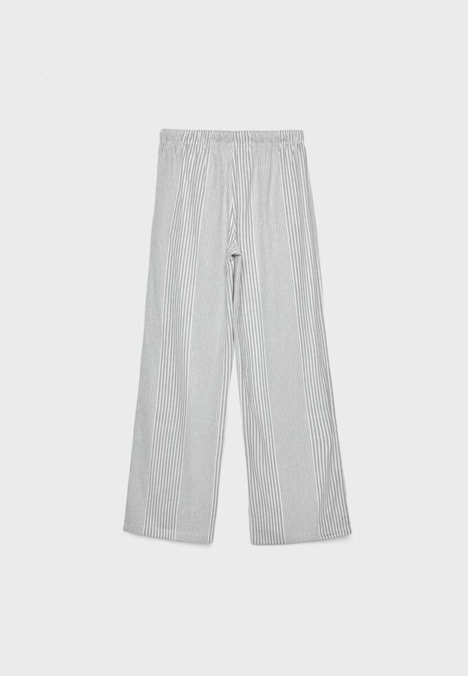 Fließende, gestreifte Leinen-Mischung-Hose