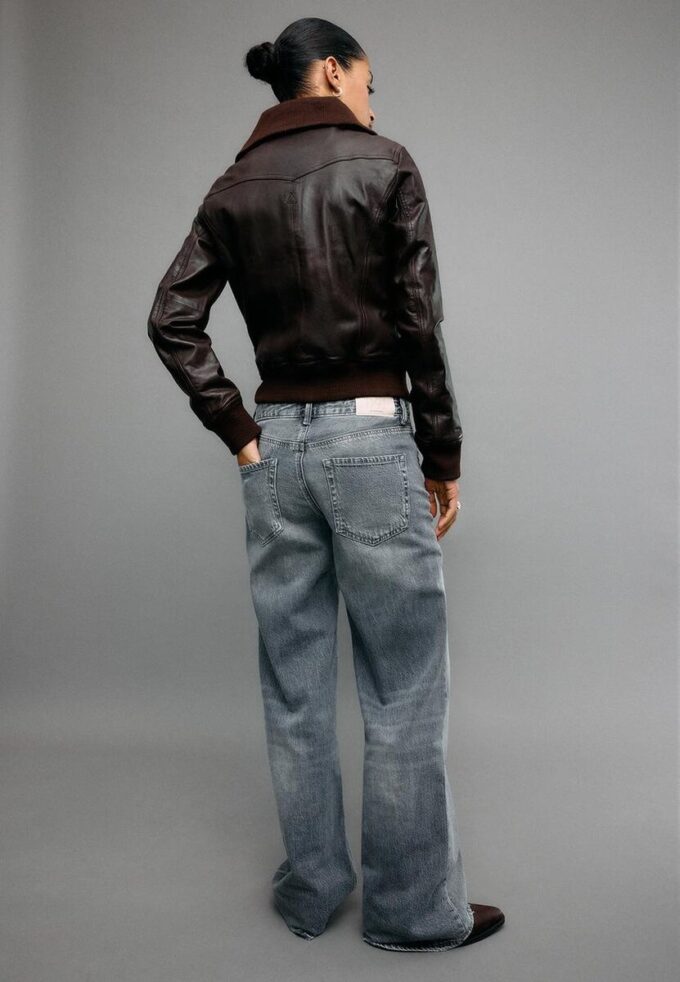 Gerippte Lederjacke Gerippte Lederjacke