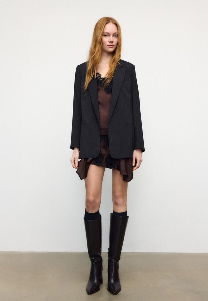 Gestreifter offener Blazer Gestreifter offener Blazer