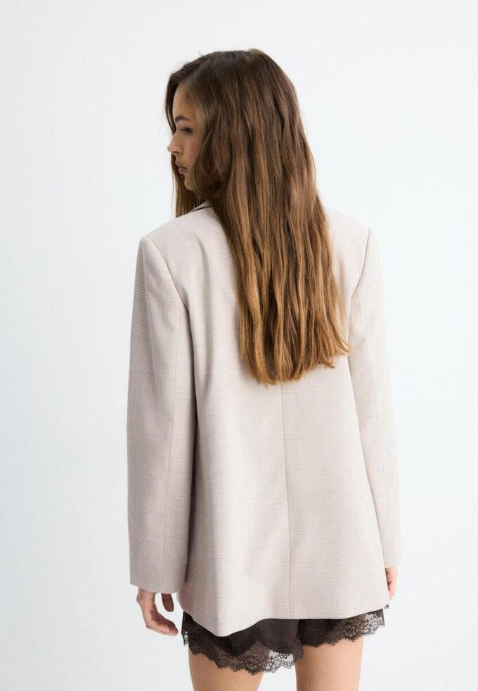 Gestreifter offener Blazer Gestreifter offener Blazer