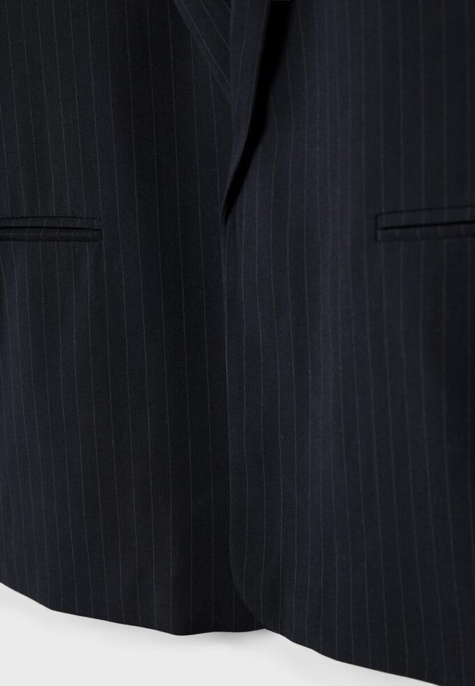 Gestreifter offener Blazer Gestreifter offener Blazer